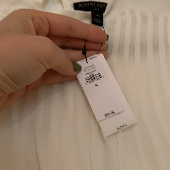 Pleated White Long Sleeve Blouse - Picture 2 of 3